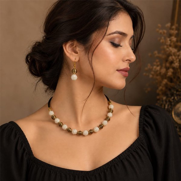 Pearl-Dusk-Necklace-Set