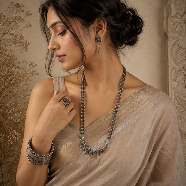 Srida-Whispering-Leaves-Necklace4